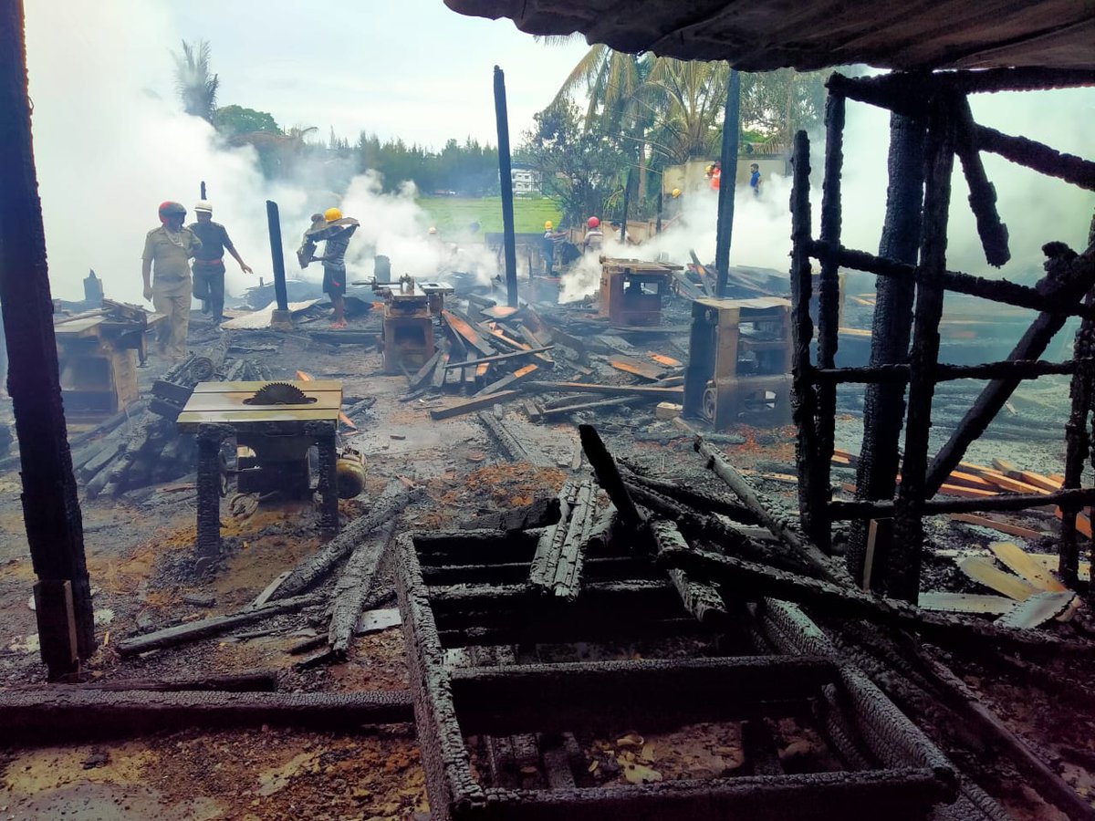 The 3 units of Andaman Cottage Pencil Wood Industries gutted into ashes, according to Fire team it's a full damage and loss of around 2- 3 crores. #MassiveFire #Prothrapur #AndamanNicobarIsland