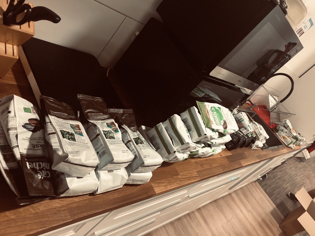 Juste 3 semaines de café pour les gladiateurs... Mais que fait la team thé ? 😳