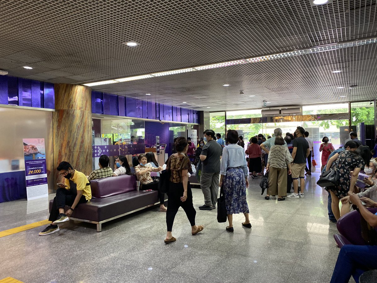 アオヤマ バンコクウォーク タイ航空カフェ来た 感想は二度とこなくていいと思う