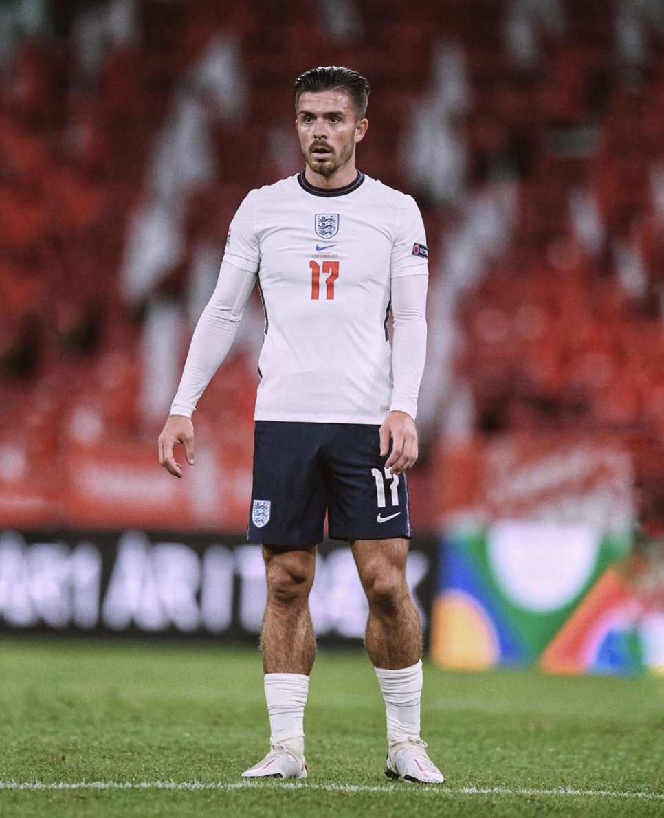 Happy birthday to the man with the best legs in the game.  Jack Grealish turns 25 today. 