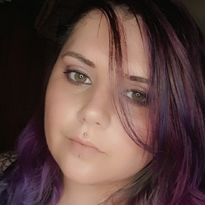 I have angel eyes and a devils grin

You call me the devil because I make you wanna sin

Theres a little bit of devil in my angel eyes 

I'm a little bit of heaven with a wild side

I make you weak at the knees - make you want to submit to this saintly devil