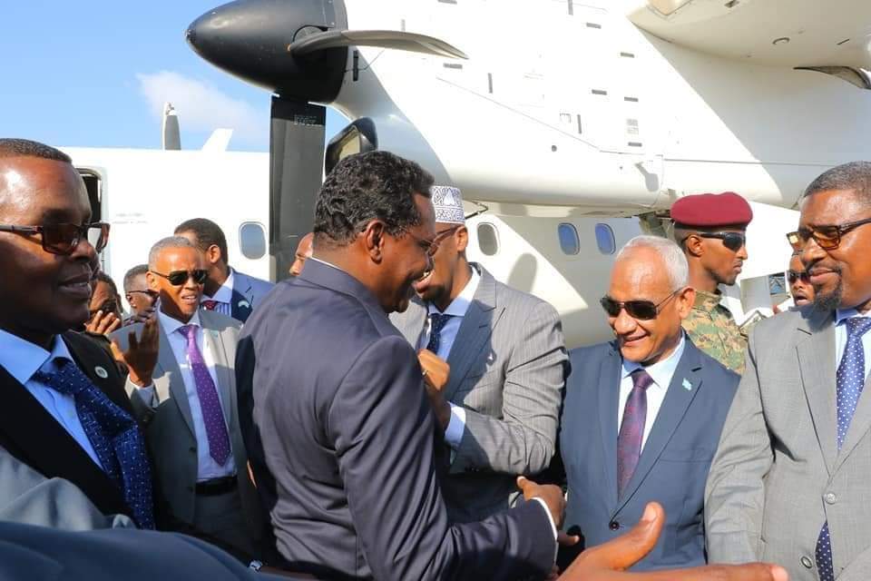 Farxad weyn ayey ii ahayd in aan caasimadda ku soo dhaweeyo Madaxda #DowladGobaleedyada.
Waxaan rajeynayaa in #shirarka  #Qaran ee furmaya ay kasoo baxdo Natiijo wanaagsan oo sii xoojisa #horumarka ay #Xukuumadda ka sameysay soo nooleynta iyo dhismaha adeegyada muhiimka ah.