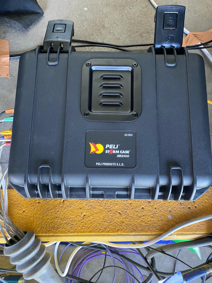 AnalysisPro's tweet image. Another @premrugby team happy with their #APmultifeed RTSP capture box for their live #videoanalysis workflows!

Thanks to @lukebowen88 for sharing these pictures of his setup for @WaspsRugby last night, a great way to capture four different angles of eight tries being scored!