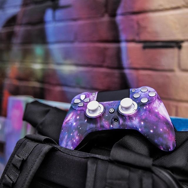 LowAn's tweet image. 🎉 CONCOURS 100K Twitter 🎮

Remporte la manette de ton choix sur scuf.co/Lowan ! ⚡️pour participer :

- RT ce tweet
- Follow @LowAn &amp;amp; @ScufFrance 
- Identifier 1 personne sous le tweet

Tirage au sort le 24 septembre! Bonne chance 🍀