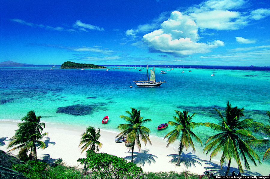 CrewedV's tweet photo. These islands are too good to be true! The 5 Can't-Miss Islands Of St. Vincent And The Grenadines. Two of our most popular islands of the Caribbean - and we don't need to explain why either. Read on. 
https://t.co/bnh8ityhDv
#sailing #yachtcharters #yachtcrew #luxurytravel https://t.co/6B5sIfz1o9