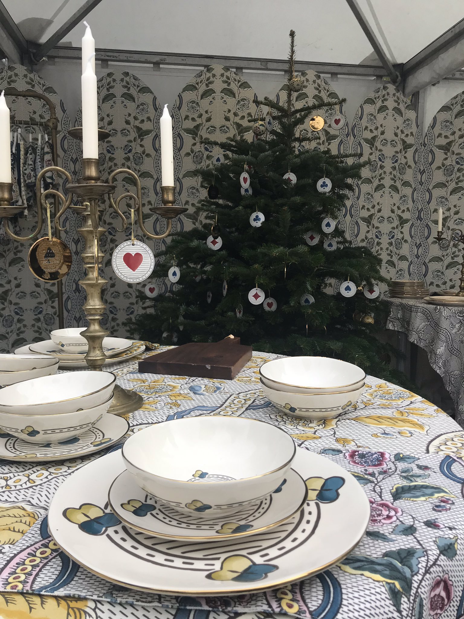 Lsa Commerce Conso Au Tour De Monoprix De Presenter Son Offre Noel Avec Entre Autres Une Collaboration Avec Antoinette Poisson Une Thematique Noel Slave Une Autre Noel Astral Pour