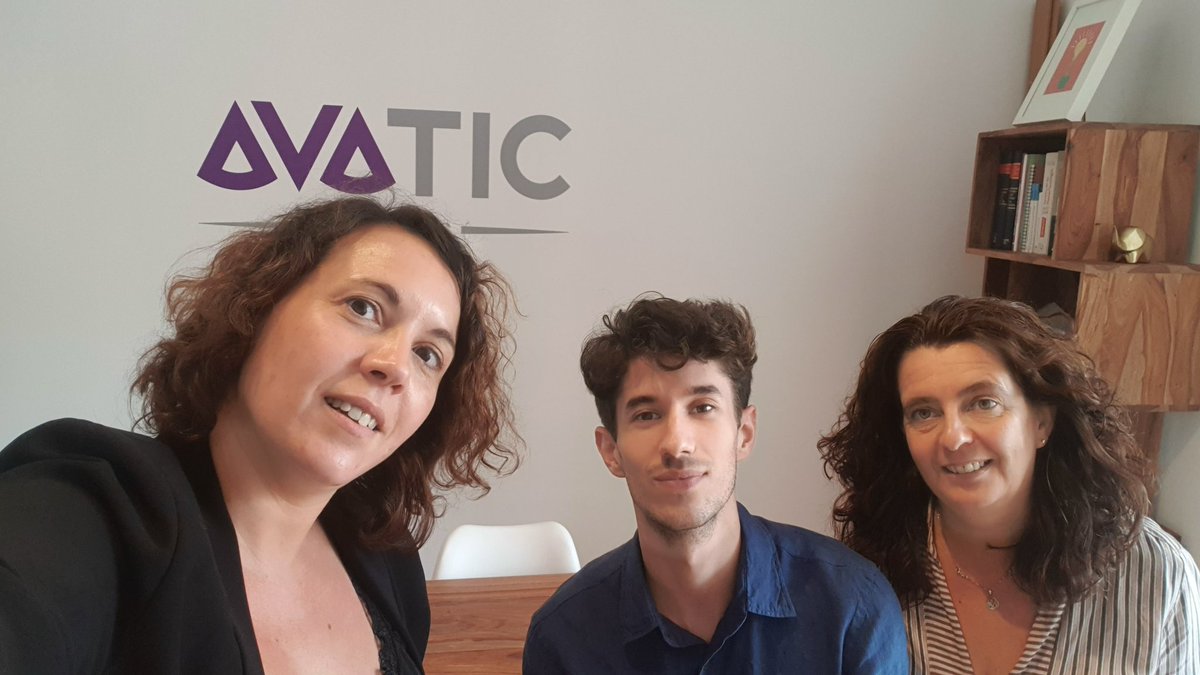 Esto es un punto y seguido. Un pequeño pero gran equipo que inicia una nueva etapa. ¡A por todas, team!! Ay pena penita pena... pero con alegría e ilusión. No se avanza si no se dan los pasos adecuados. A veces, una puerta se abre sin  cerrar la anterior #retos  <a href="/AvaticAbogados/">Avatic Abogados</a>