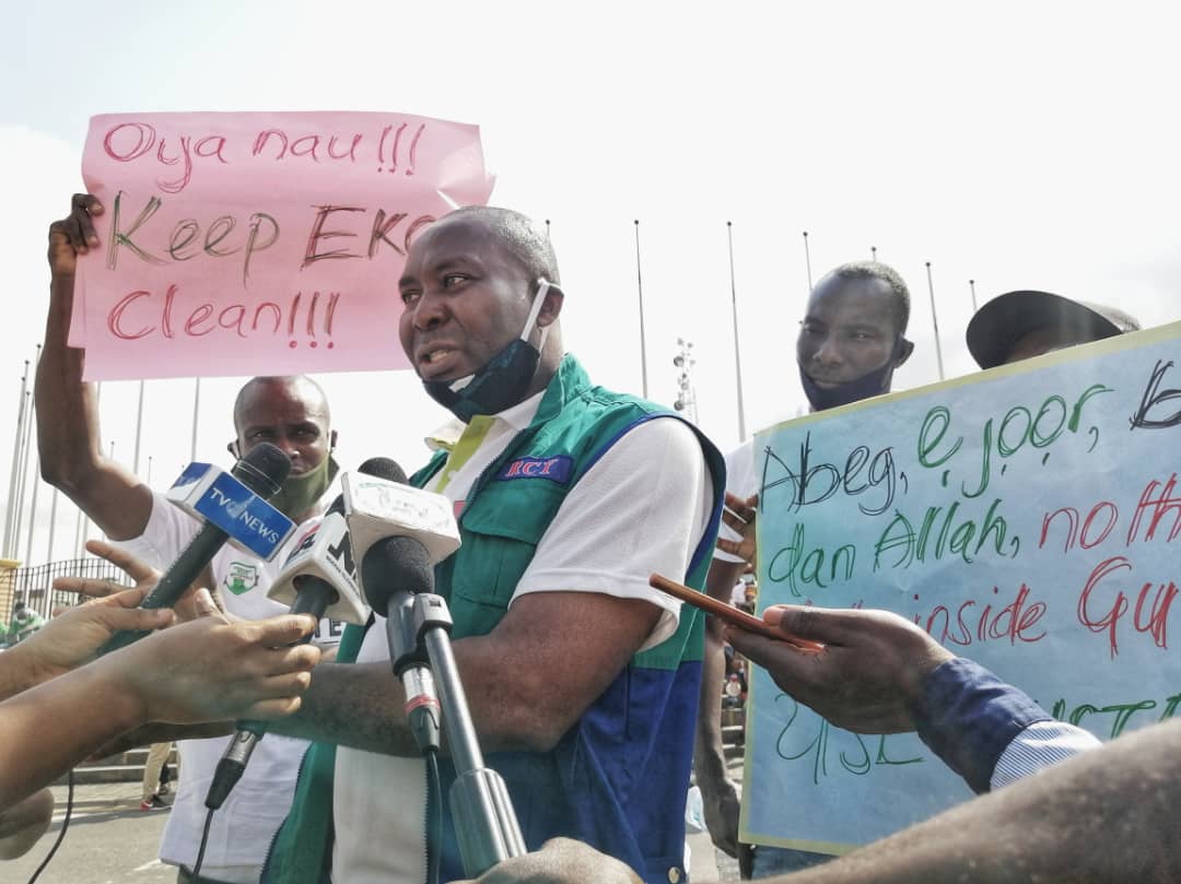 OBUESI's tweet photo. I have committed myself to making my community a better place. #WalkAgainstWaste in the city of Lagos was a sellout. Special thank you to all who supported me in the #WasteInTheCity campaign @SWEEPFoundation @JokeSanwoolu @IOdumboni @LasgMOE @wastechief @CoalitionWaste https://t.co/esC0jeMIis