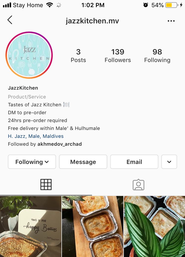 kicking off my  #supporthomebakersmv thread with what i feel is an underrated insta-bakery. i tried @/jazzkitchen.mv’s tuna pie on recommendation (next tweet) & was super impressed. ordered these cinnamon rolls & excuse my french but HOLY SHIT easily the best i’ve ever tried! 