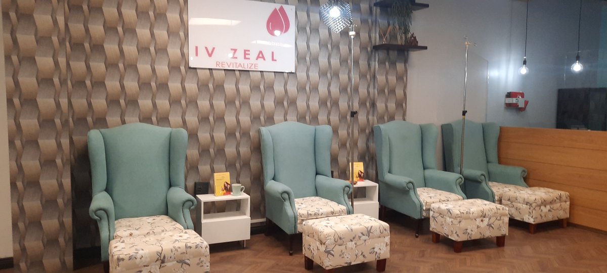 Neli_Ngqulana's tweet photo. What a great way to start my day
.. A calming space... Let's see how I feel and if these vitamin shots revitalise https://t.co/qQf6cbTQlA