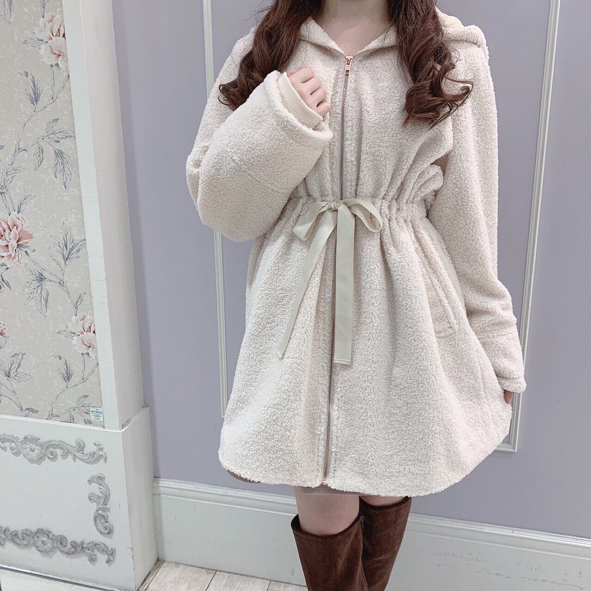 使用済❤︎evelyn ユルリボンコート ベージュ 使用済❤︎evelyn ユルリボンコート ベージュ 使用済❤︎evelyn ユル