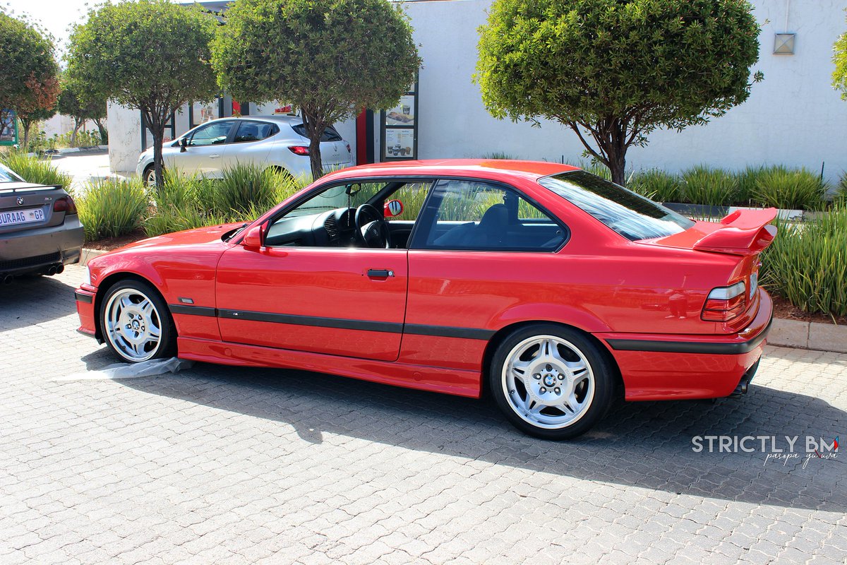 StrictlybmP's tweet photo. ///M3 😍

#bmw #bmwclassic #e36 #m3 #germanspec #mpower #bmwm #s50 #bmwm3 #e36m3 #southafrica  #strictlybm_pasopaguluva https://t.co/LxXtYp5RM1