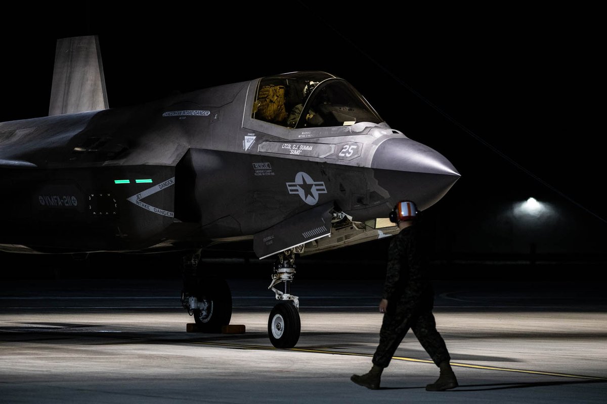 US F-35B fighter jet at RAF Marham