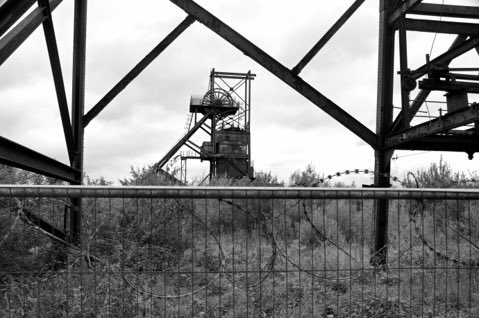 Delweddauimages's tweet photo. Penallta #blackandwhitephotography #nikonphotography #penallta #welshmining #wanderlustwales
#visitwales
#thisismywales
#photography
#findyourepic
#welshphotography
Visit https://t.co/cxznc6vGBP https://t.co/grK9QeNPTm