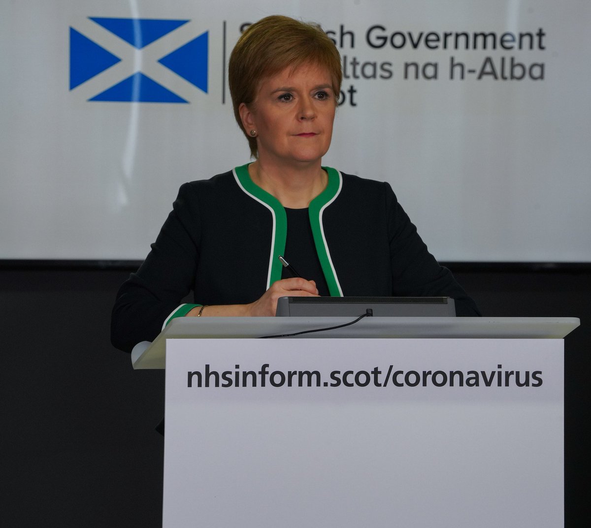 dramscotland's tweet photo. Is the 'rule of six' about to become law in Scotland?
Nicola Sturgeon considering 'rule of six' for Scotland
https://t.co/It2tiPvj6k
#Coronavirus #FirstMinister #Lockdown #NewRestrictions #NicolaSturgeon #PubsAndBars #Restaurants #RuleOfSix https://t.co/Smdq0FH4oa