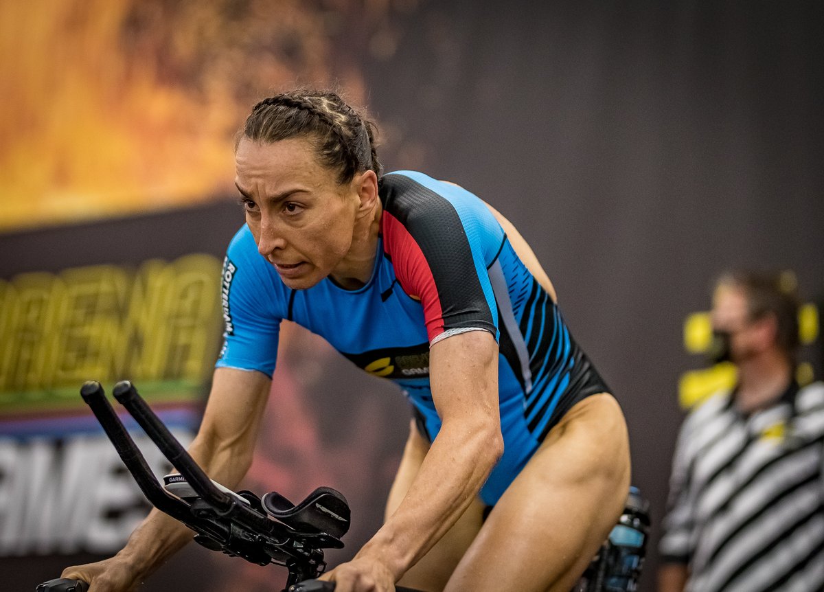 supertri_'s tweet photo. SLTAG in emotions part 2 👇

I'm not really sure what's about to happen but I’m excited😅
Going in for the win 👀
How can 4km hurt so much!? 🤯
Well that was pretty EPIC 🤩

#SLTAG https://t.co/rCLt3hwW2c