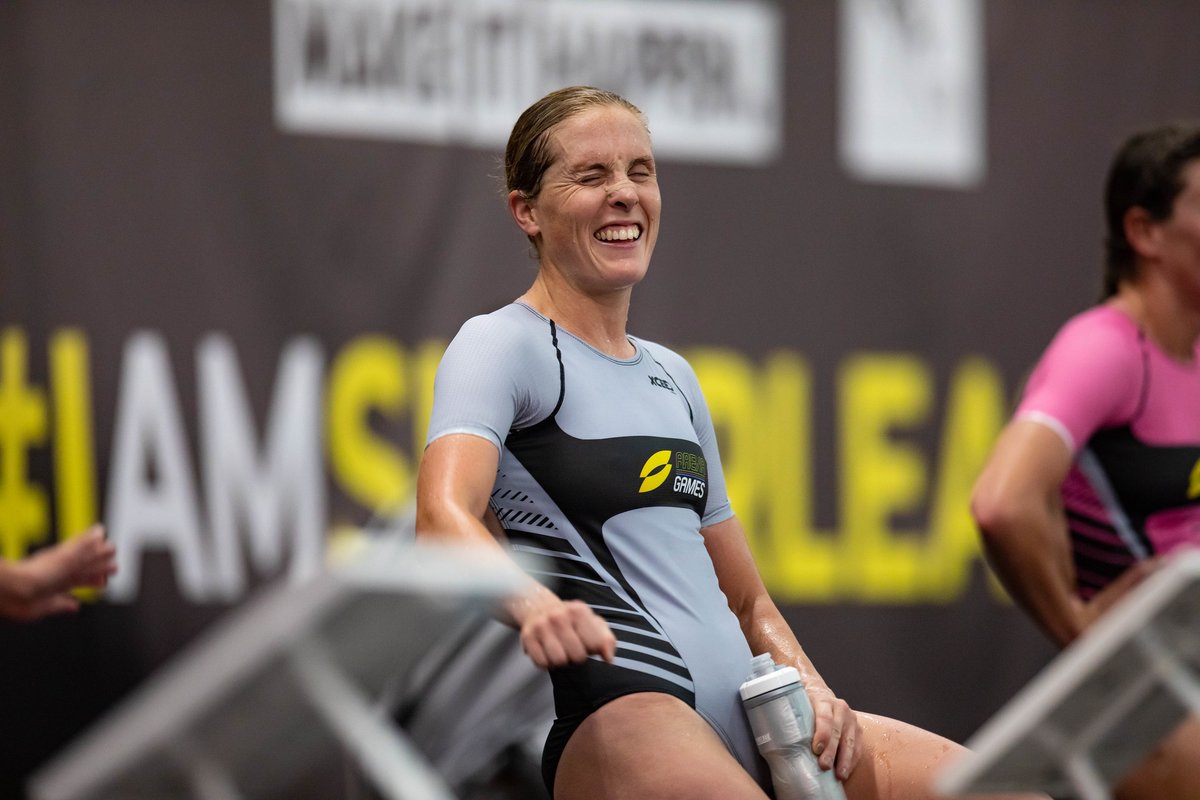 supertri_'s tweet photo. SLTAG in emotions part 2 👇

I'm not really sure what's about to happen but I’m excited😅
Going in for the win 👀
How can 4km hurt so much!? 🤯
Well that was pretty EPIC 🤩

#SLTAG https://t.co/rCLt3hwW2c