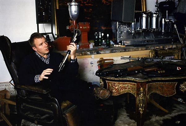 Happy birthday Lock Stock & two smoking barrels, Snatch and more writer and director Guy Ritchie! 