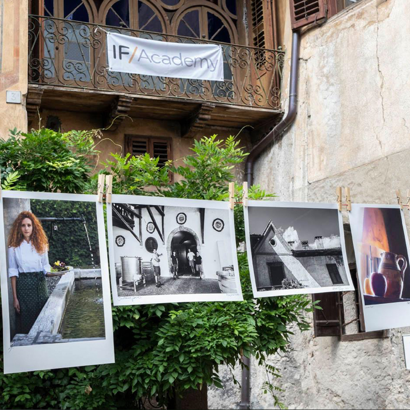 Teccopaper's tweet photo. Fineartprinter chief editor Hermann Will with his first workshop since the beginning of Corona.  At the IF Summer Academy in the Dolomites, a few nice workshop photos are displayed on the clothesline, printed on TECCO PHOTO PCR310 Premium Cotton Rag and BT270 Baryt. https://t.co/gUipkHi85k
