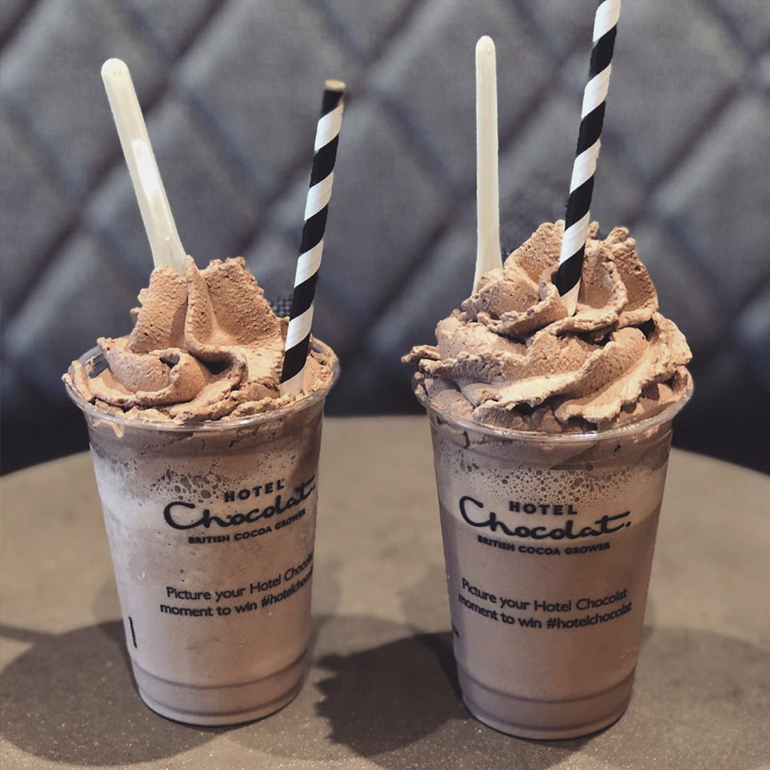 HotelChocolat's tweet photo. Spending the last of the βοΈ the best way we know how β a Choc Shake in each hand.
#chocolate #chocolatelover #hotchocolate #velvetiser #chocshake https://t.co/OoKD0UH08U
