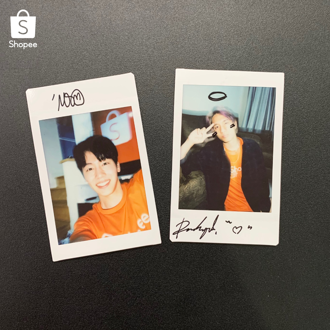 ShopeeTH's tweet photo. ควันหลง #9วัน9คอลxShopeeLiveTH จ้า 🧡

เอาโพลารอยด์พร้อมลายเซ็น ชิค ๆ คูล ๆ ของ #warwanarat และ #PromPayy มาแจก อย่างละ 1 รางวัล

กดฟอล+รี บอกว่าถ้าได้รางวัลจะเอาไปเก็บไว้ที่ไหน ติด #ShopeeLiveTHxWAR หรือ #ShopeeLiveTHxPrompayy
อยากได้ของใครติดแท็กคนนั้นเลย! 🥰
ประกาศ 14 ก.ย. 63 https://t.co/IMxjAYOQPM