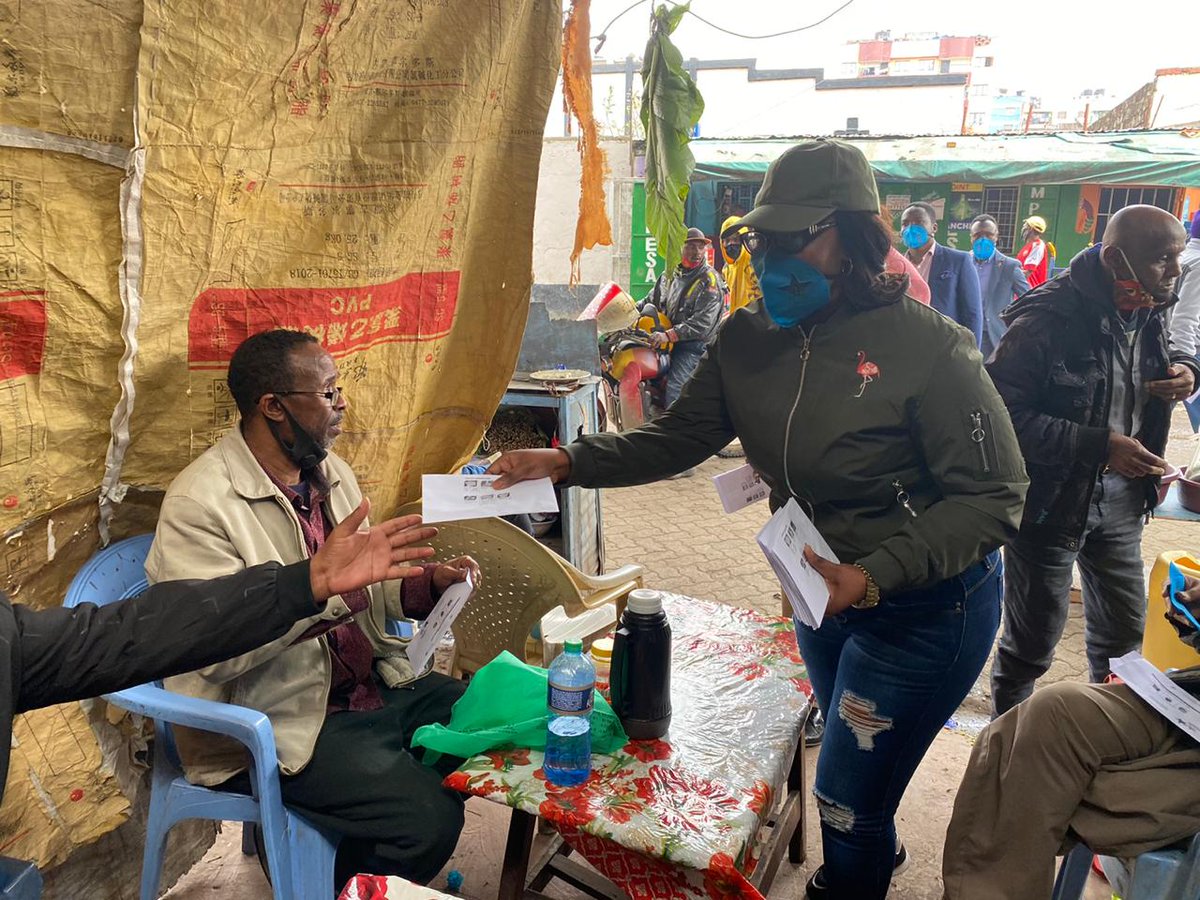 captdenno's tweet photo. The Covid 19 National youth response network team distributing masks in Eastleigh yesterday. 
@USAmbKenya 
@USEmbassyKenya @kelvinamira_
@ibara_agnes @hezron_mutugi @SirAlexMatere https://t.co/JlxKbA13PX