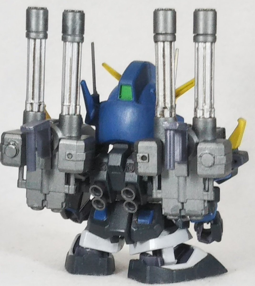 えす Sdガンダムヘビーアームズカスタム完成しました Sdexガンダムをベースに1 144キットを貼り付けて製作しました えす Sdガンダムヘビーアームズカスタム完成しました Sdexガンダムをベースに1 144キットを貼り付けて製作しました