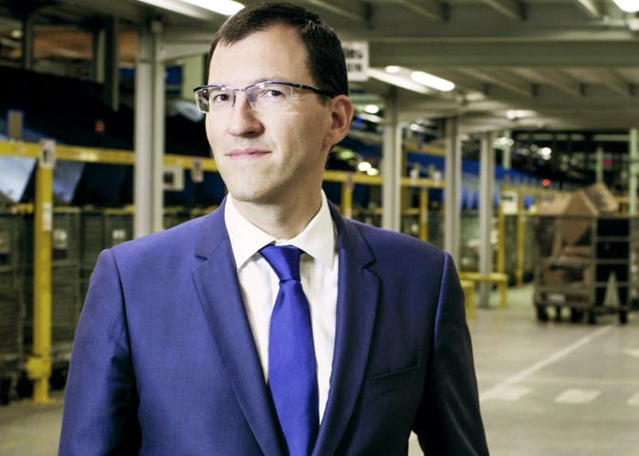 GroupeLaPoste's tweet photo. Hausse des volumes colis : #LaPoste met en place de nouvelles solutions. Xavier Mallet, directeur général de Colissimo, présente le plan mis en place pour répondre aux attentes de ses clients >> https://t.co/ZmMfwugxuI https://t.co/hmz6I042j8