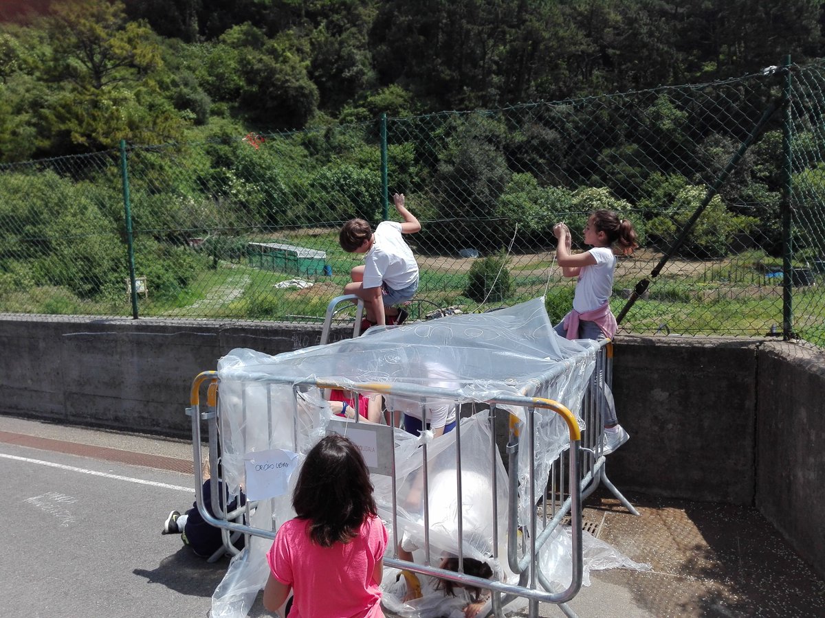 TIPIgara's tweet photo. ¡El nuevo patio de la Herri Eskola de Zaragueta ya está listo!
Resultado del trabajo realizado durante 3 cursos por la comunidad escolar, con el asesoramiento de #tipigara y basado en la metodología #elkartoki , en colaboración con @OriokoUdala :) ZORIONAK! #elpatioesdetodas https://t.co/1Z575JbkuI