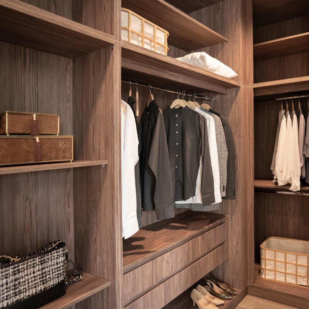 BostonClosetCo's tweet photo. Custom closet systems from Boston Closet Company will help turn your closet into the perfectly organized space that you've been dreaming of! Learn more by clicking the link below!

https://t.co/OEd5Zqzsow https://t.co/IUPlYkn3A4