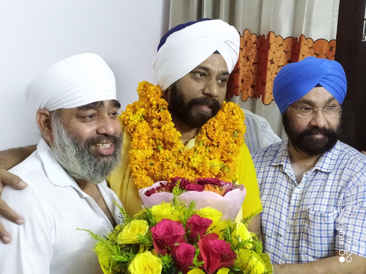 MLAJagdeepSingh's tweet photo. दिल्ली के #रामगढ़िया_बोर्ड के सदस्यों ने आज दिल्ली सरकार के #DTTDC विभाग में डायरेक्टर चुने जाने पर मिलकर हार्दिक शुभकामनाएं दी। सभी रामगढ़िया समाज के सम्मानित सदस्यों द्वारा सम्मान देने के लिए सादर आभार।🙏 https://t.co/CcdSxZ4plr