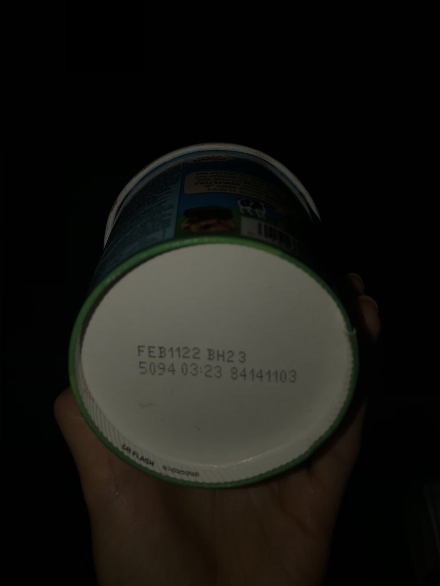 kkstarz's tweet photo. @Benandjerrys we’ve got a problem. Yesterday I was extremely disappointed when my half baked did not include any “gobs” of cookie dough or and “gobs” of fudge brownies... Proof in the pictures. Someone needs to make this right. https://t.co/uF5PgwOa9N