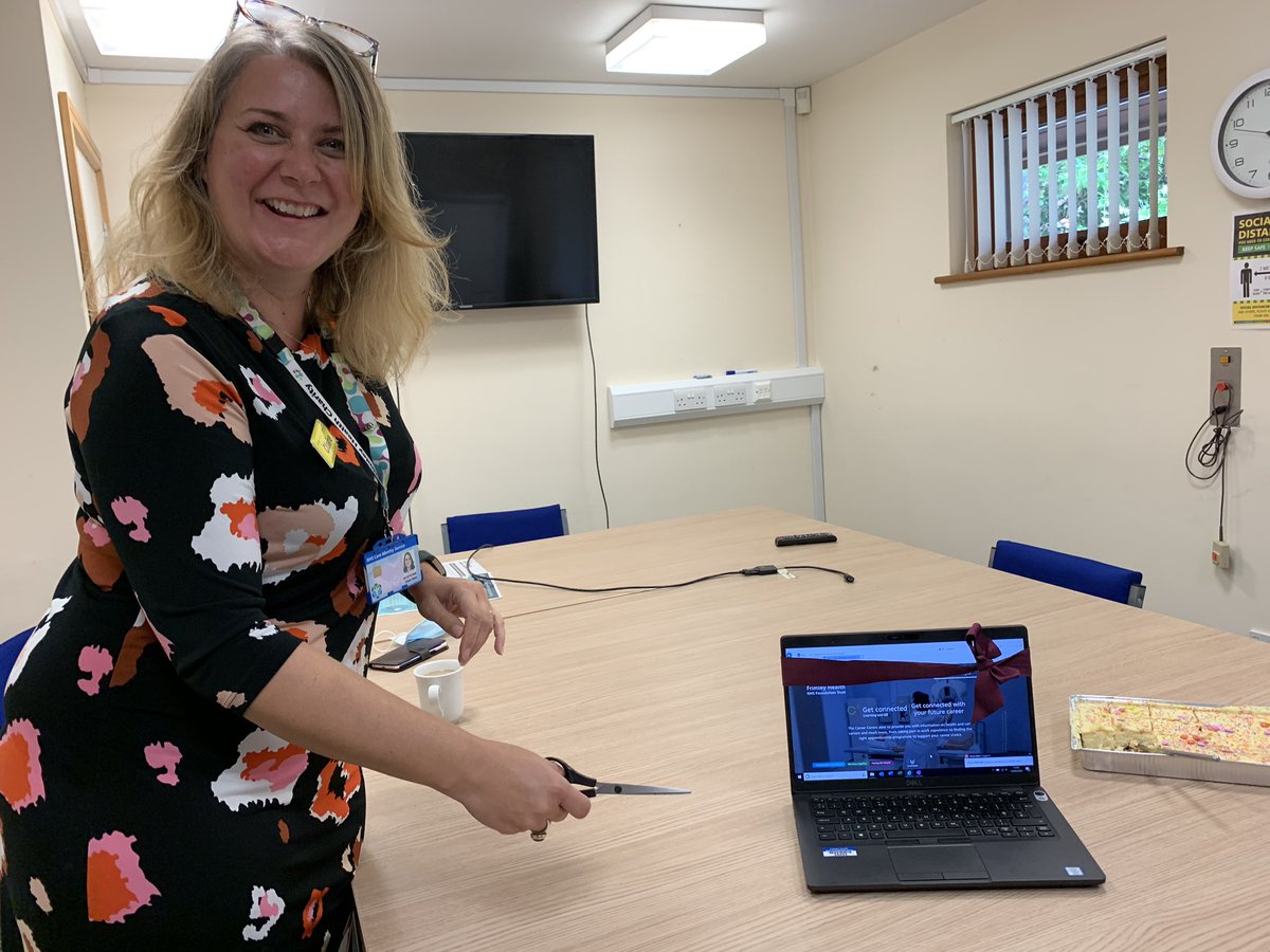 Stepin2FHFT's tweet photo. The Career Centre is now live! Want to find out more information about different careers in Health, Frimley Health widening participation activities, apprenticeships and  functional skills check out https://t.co/2LG2su94Ir @FHFT_LearningOD @NHS_HealthEdEng  @NHS_HealthEdEng https://t.co/jEoJTwCv7o