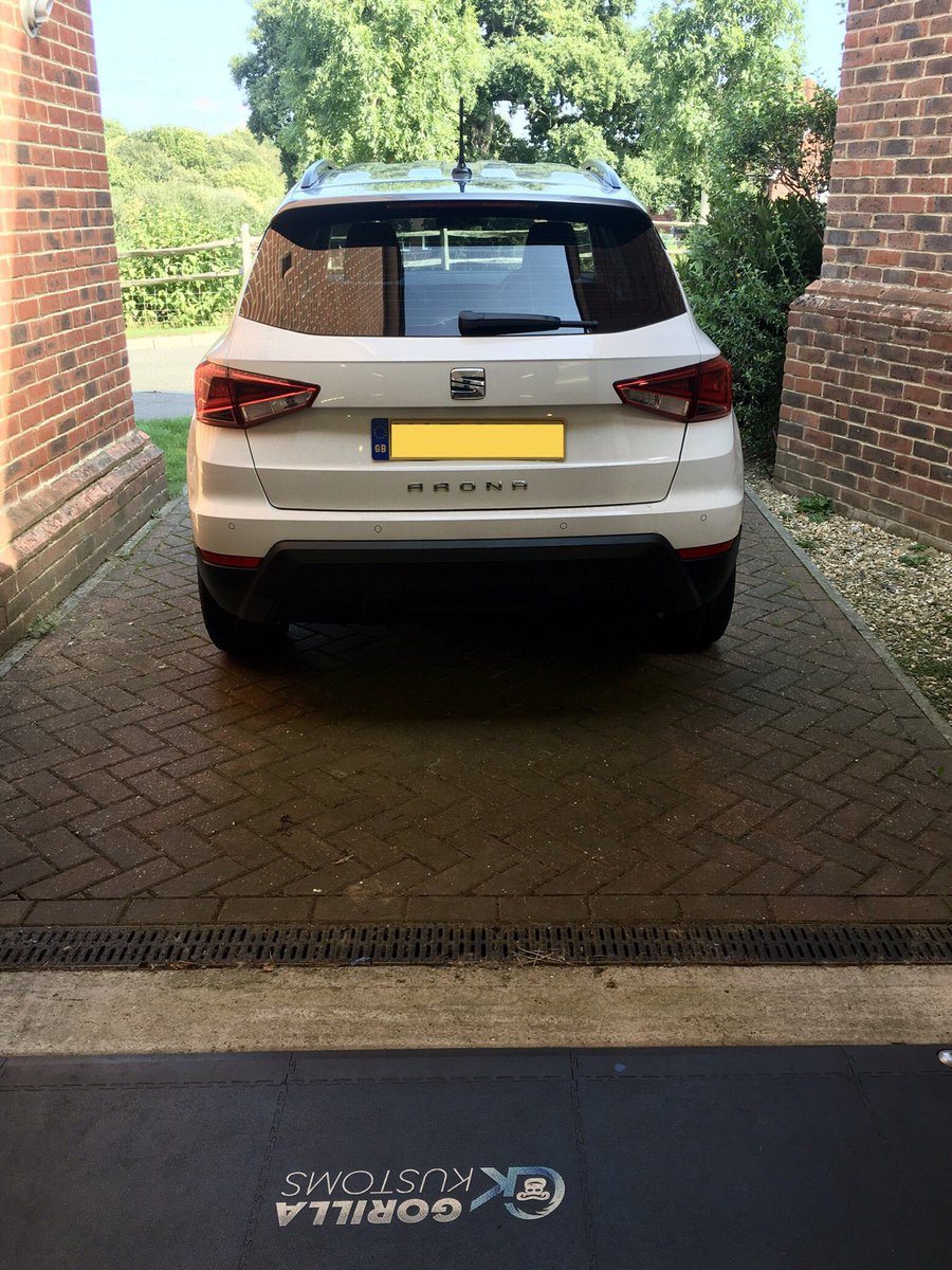 jonnynoh's tweet photo. 2017 Seat Arona in this morning for Global QDP 20%. ππ»
.
.
.
.
.
#gorillakustoms #windowtint #windowtinting #windowtints #cartint #cartinting #cartints #uckfield #icaniwillidid #privacywindows #blackedoutwindows #uvprotection #globalwindowfilms #eastsussex #seatarona https://t.co/9F3tzpDEMo