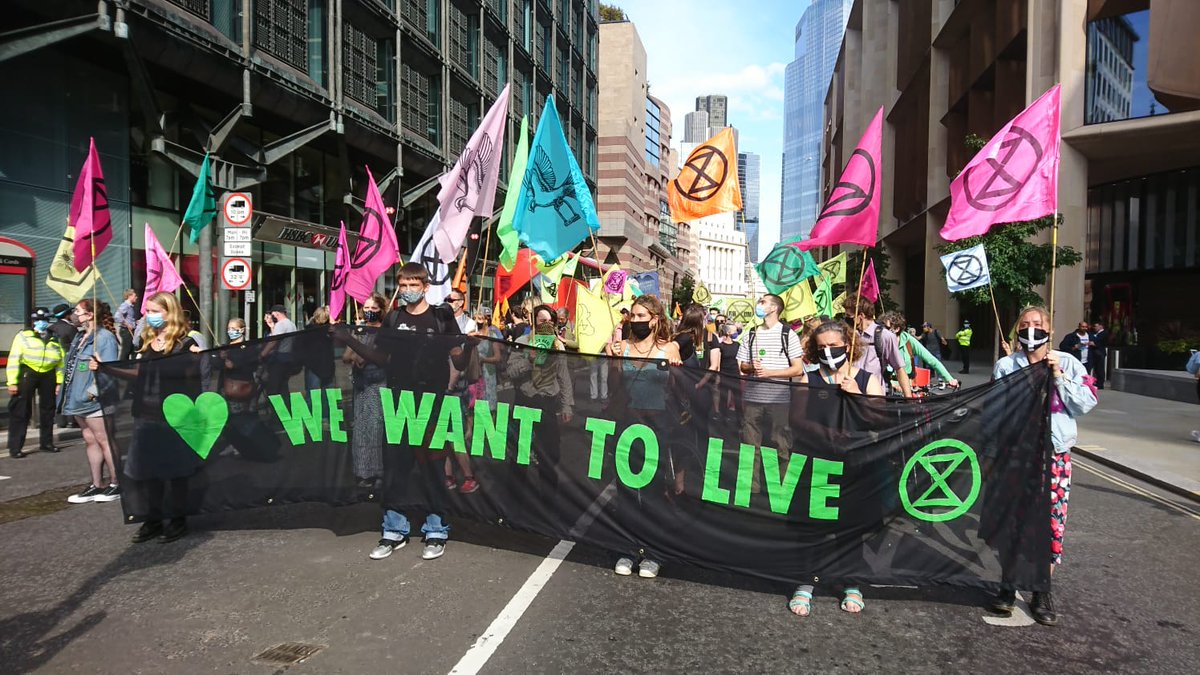 XRebellionUK's tweet photo. Filled with deviance & exuberant love for mother 🌍 Rebels march from the City to Parliament.
We call on politicians to back @CEEbill_NOW
We call on the media to #TellTheTruth about the #ClimateEmergency
#WeWantToLive https://t.co/5x5wayYj27