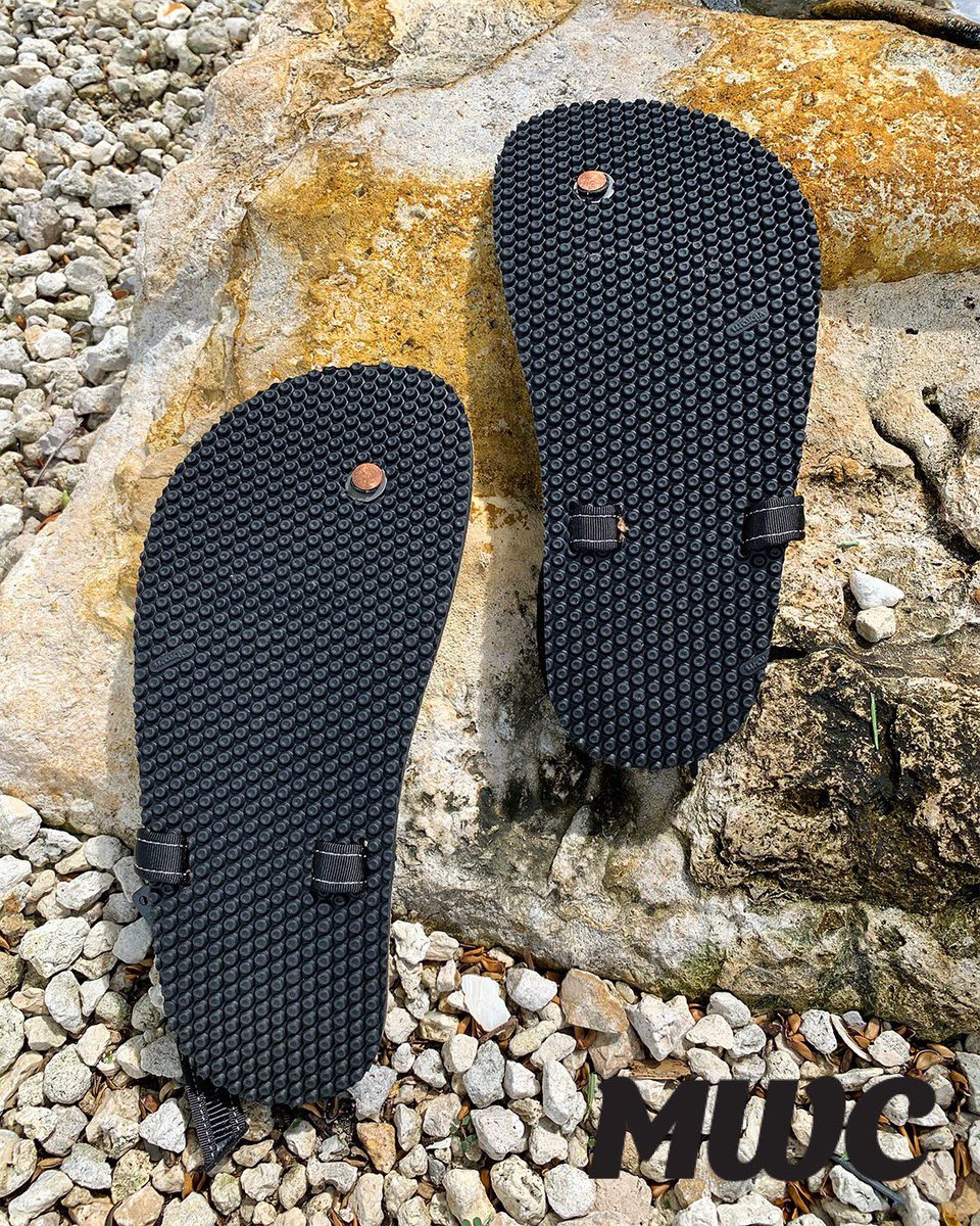 miawellnessclub's tweet photo. free your feet, rewild your sole! the typical modern domesticated lifestyle involves synthetic shoes, socks, pantyhose & many other foot coverings that artificially block our natural connection to the earth, #earthrunners is the solution. ☀️👣🌀 #miamiwellnessclub #healthyforever https://t.co/MAdeRUbas0