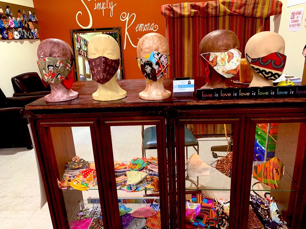ShaylaForever's tweet photo. My mom makes custom masks, headbands, and surgical caps at the Berlin Farmers Market! Come out to support a local small black owned business 🖤🖤🖤 Her Instagram is @ simplyremona 💕 #BlackOwnedBusinesses #custommade https://t.co/PkpPyQ7QBF