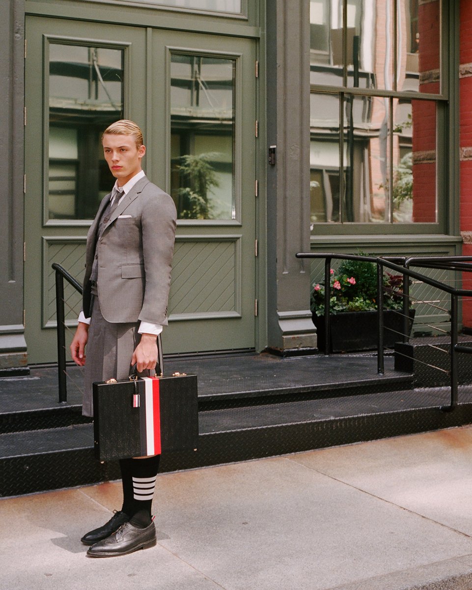 ThomBrowne's tweet photo. ... this way ... no, that way ...
thom browne uniform.
discover now, on https://t.co/Y0AozYwCQT.
https://t.co/SWs6LJpJkv
ph: #thomasmccarty
#thombrowne https://t.co/AUGPwpMZnG