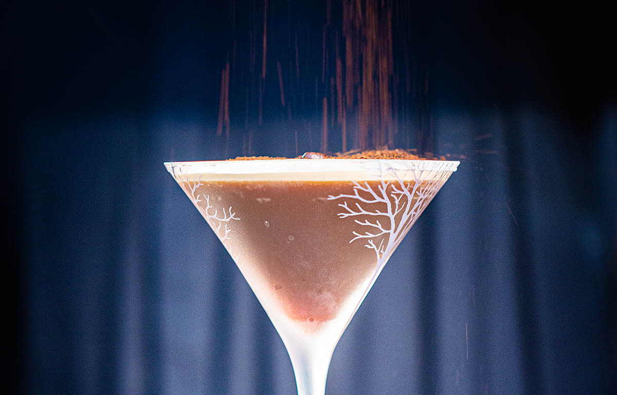 BrockencoteHall's tweet photo. Espresso martini to get you through to the weekend 🍸
View our Offers - https://t.co/CxTVJg2gZ6
Call our Reservations Team directly to book on 01562 777 876
@EdenMarketiers @belvederevodka
#ukbreak #uktrip #staycationuk #ukstaycation #dineuk #belvedere #belvelife https://t.co/BQmCG1HoiS