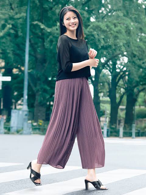 تويتر ミケ 虚無卸 على تويتر 最近よくtvで今田美桜さんを見ます 特にguとかのcm関連でここ最近多く見かける気がします 僕はレディース服を売ったりする事が多いんですが 正直女性のファッションには疎いです なのでこんな感じで人気の女優とかが着ている