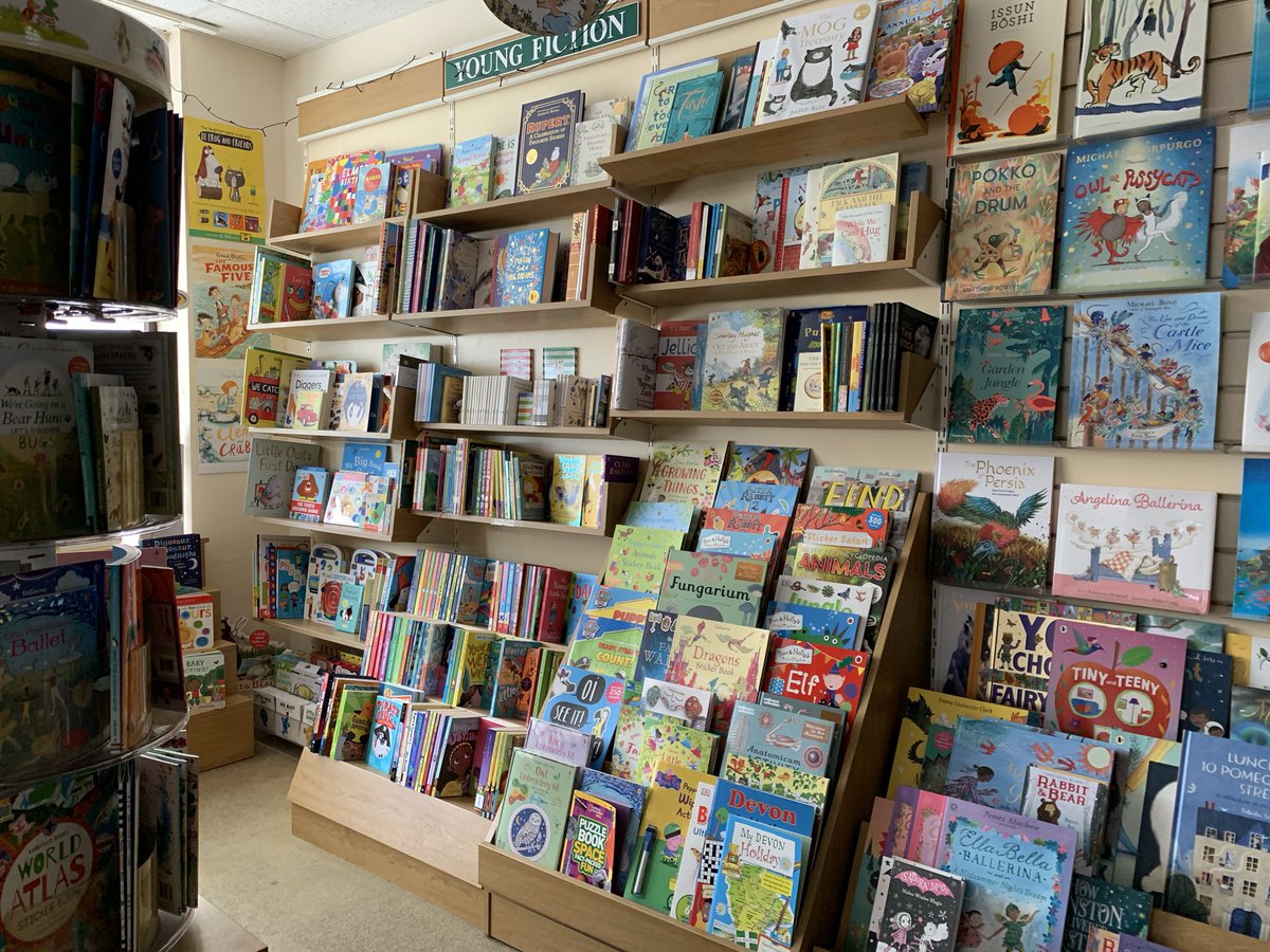 BentoSMB's tweet photo. Amazing visit to @HarbourBookshop this week for some of our team! Such an incredible business that we are so excited to work with 📚❤️ If you’re looking to support an independent book store, check them out! #books #booksaremagic #shopify #ecommerce #shopifyapps https://t.co/AqfXK8P3lR