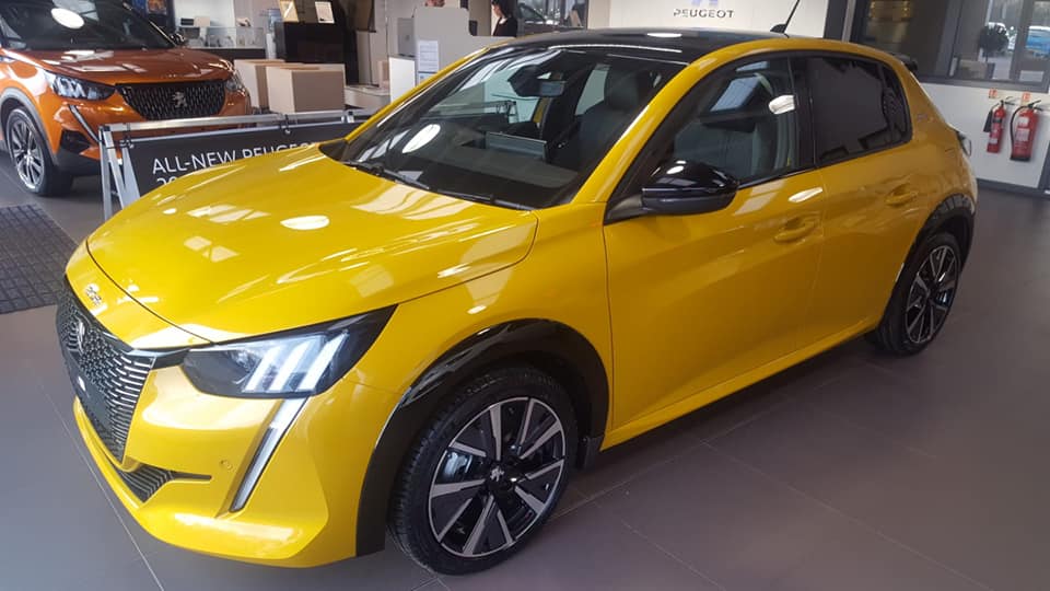 Kens_Garage's tweet photo. GO ELECTRIC with Ken's Garage Kildary!  
Get in touch today to organise a test drive in the All New Peugeot e208.  £0 Deposit and ONLY £347 per month.  T's &amp; C's apply.  
Find full offer here https://t.co/0aM4FwBEb8 https://t.co/4Iq1a2d72J