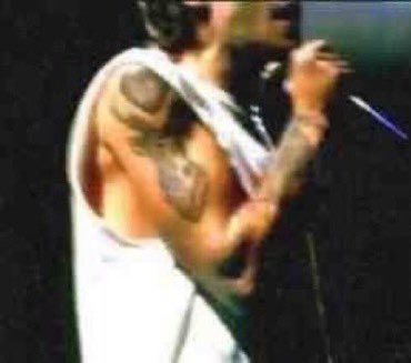 louis’ biceps (a thread)