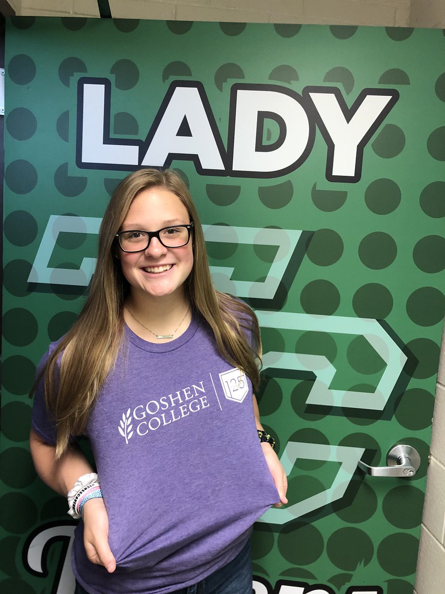 maddy44434's tweet photo. Beyond blessed💜🏐 @GCMapleLeafs_WV @kourt_lynne #Committed https://t.co/8oFe1MdyNl