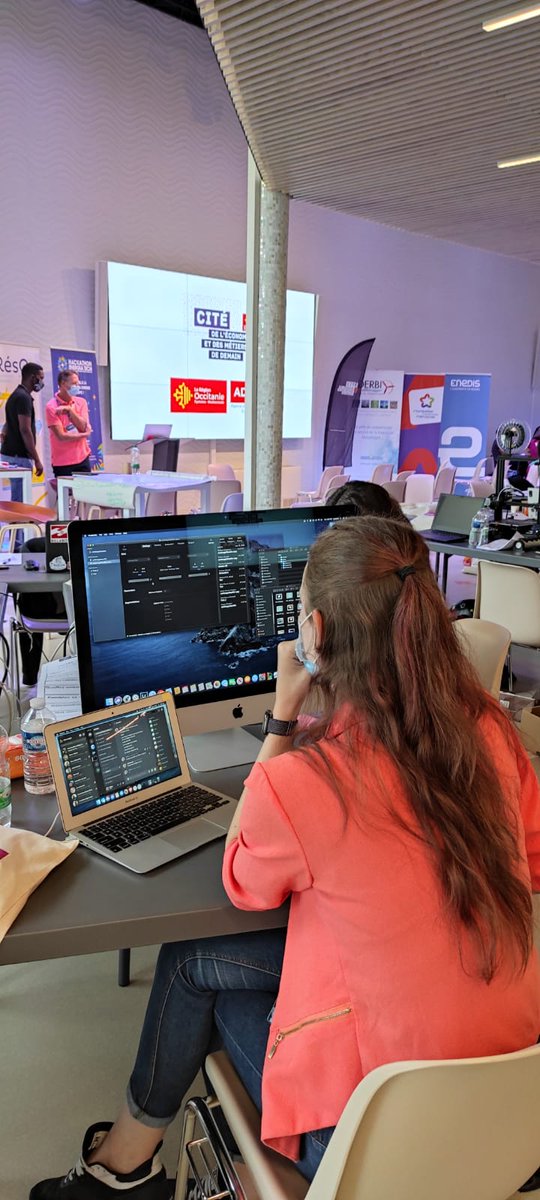 Ça bosse dur pour le #hackathon Energiatech à la @Cite_eco , où la charte éthique d'Occitanie Data a été intégré dans les assets 💪
Merci #Schlumberger pour l'organisation
