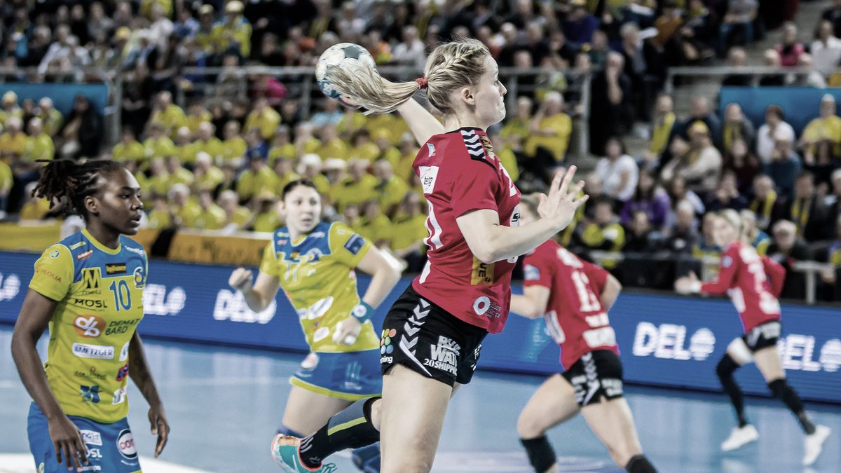 The #deloehfcl is going on today with 3 more matches ๐๐
14:00 | @sgbbm vs @TeamEsbjerg
16:00 | @csm_bucharest vs @MetzHandball
16:00 | Podravka Vegeta vs @ZrkBuducnost
Live on https://t.co/IXYHSdERe0 ๐บ All times are CEST โฐ https://t.co/WyDzoHGpvN