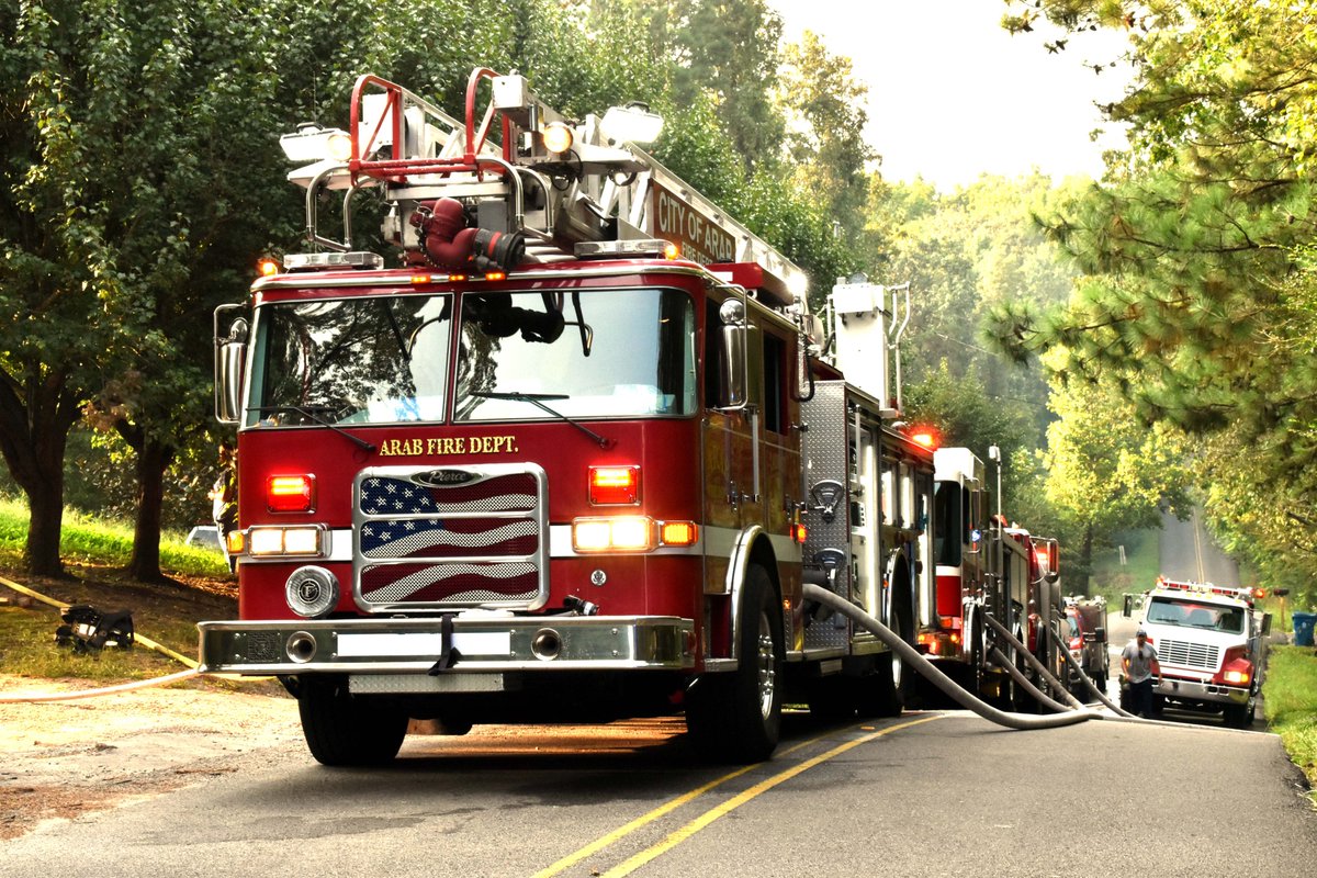 arabfire's tweet photo. Units operating at a structure fire 9/9/2020 https://t.co/bsObqsKIfF