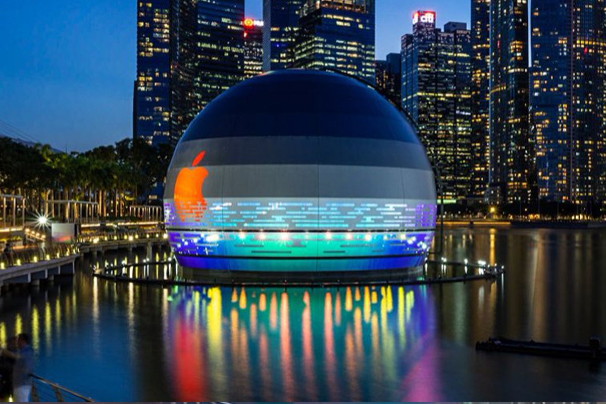 Apple opens floating store designed by Foster + Partners in Singapore