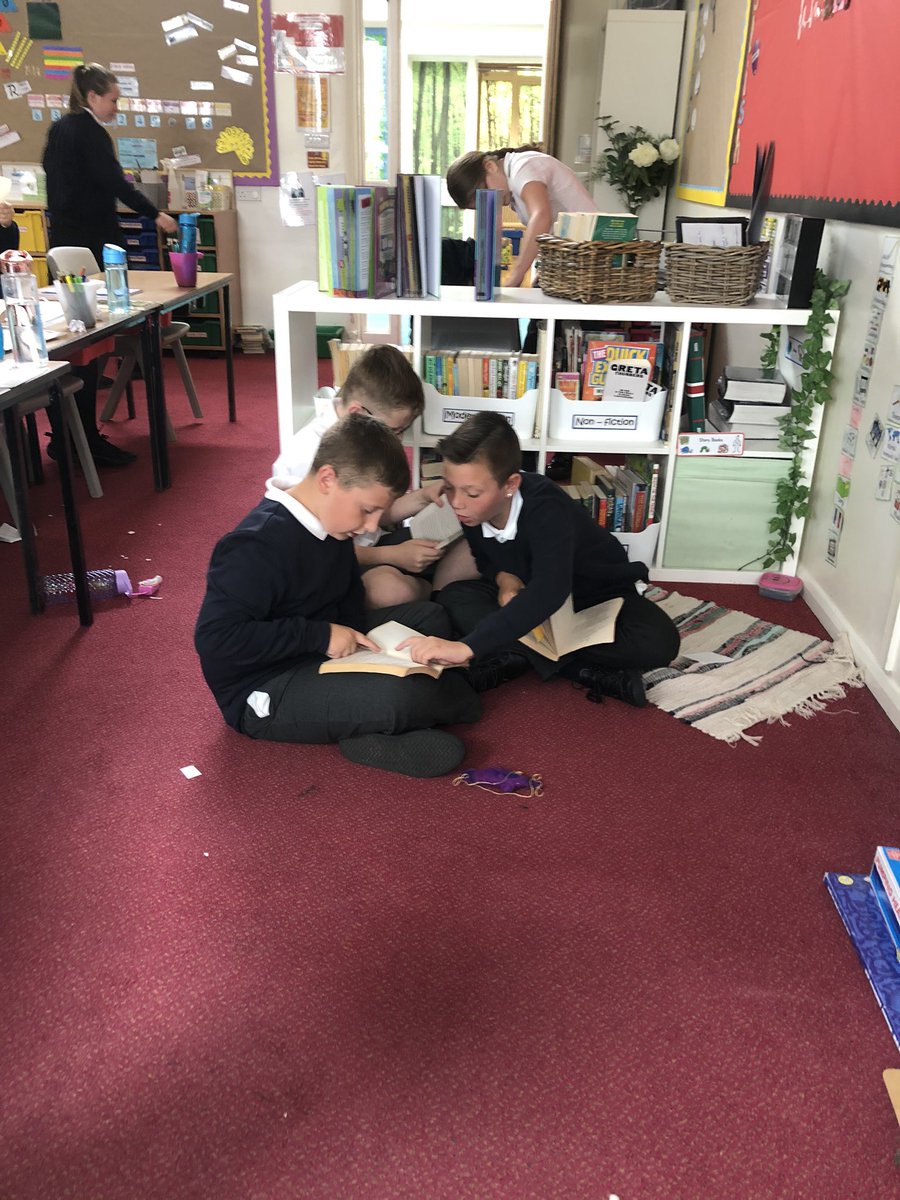 Chagall Class tweet media