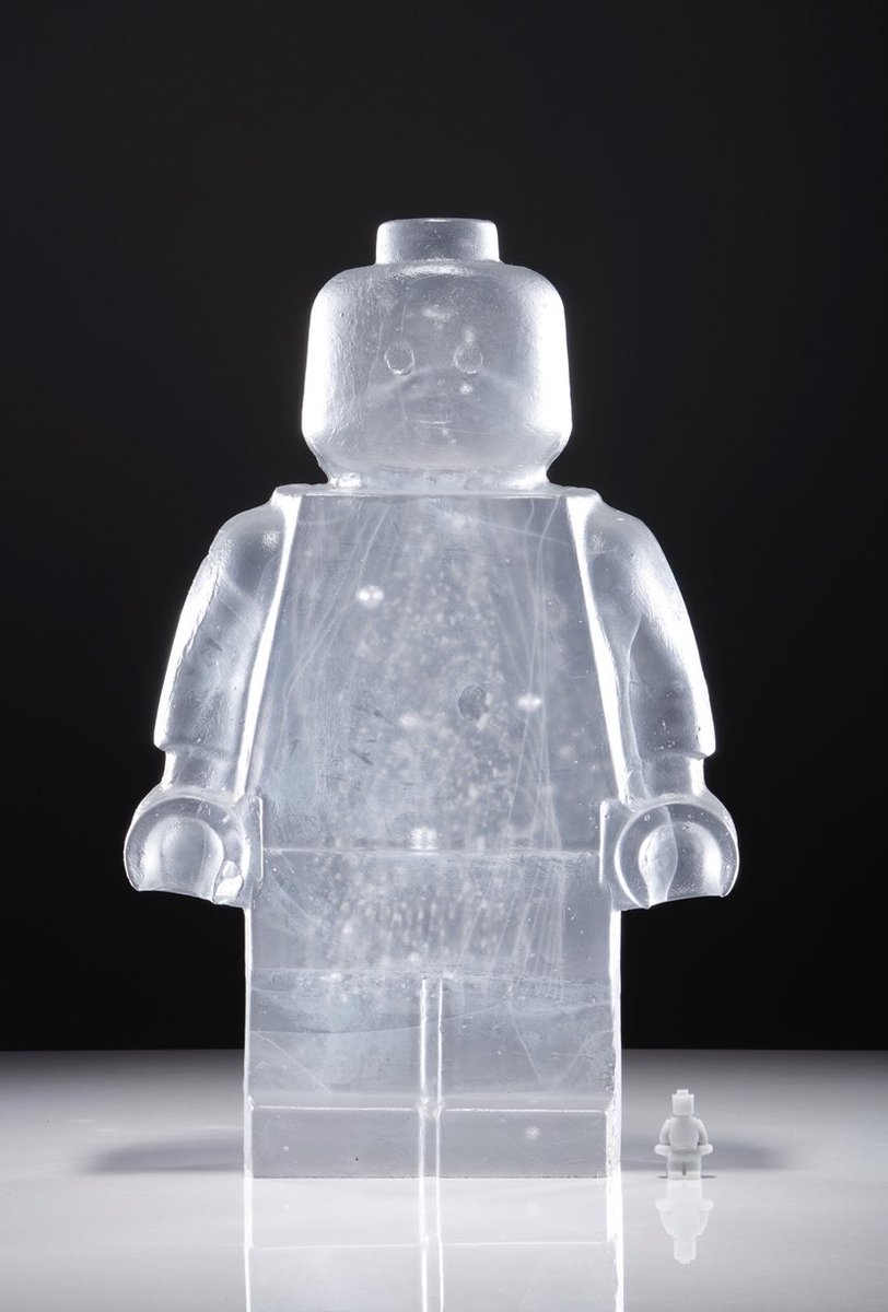 It’s all a matter of perspective.... 

This summer I’ve been working on creating larger cast glass figures
41cm/16 inches tall
Weighing 9.1kg/20lb
It has been an adventure and I’ve loved every second 
<a href="/ACID_tweets/">Anti Copying in Design</a> 
@GlassArtSociety 
<a href="/TENedinburgh/">Gallery TEN</a> 
@HabatatFL 
<a href="/HabatatDetroit/">Habatat Galleries</a>